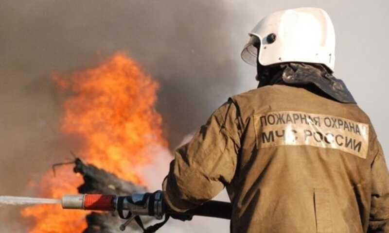 В результате обстрела в Суземке вспыхнул пожар на заводе «Стрела»