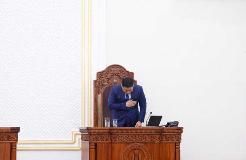 Отставка премьера Монголии Оюун-Эрдэнэ вызвала волну протестов и политический кризис