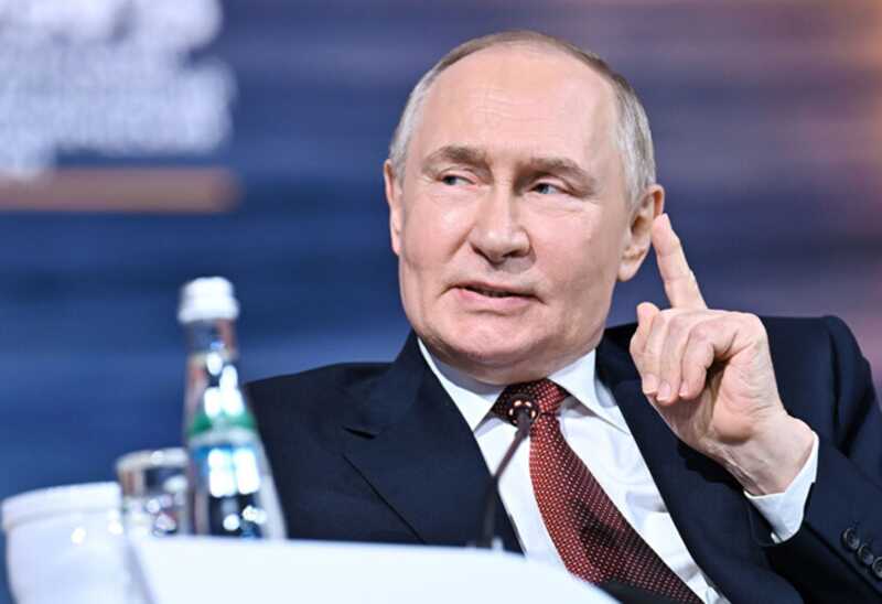 Путин заявил о своей поддержке Ирану в его усилиях по развитию мирной ядерной программы