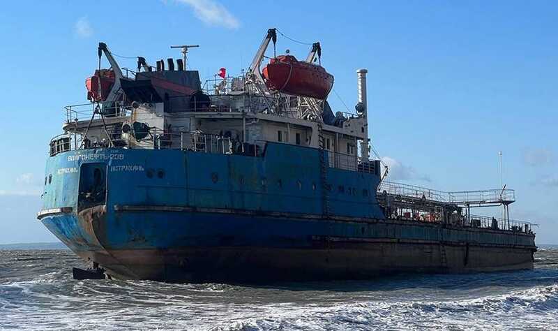 Судовладелец «Волгонефть-239» отрицает утечку мазута и требует пересмотра оценки ущерба