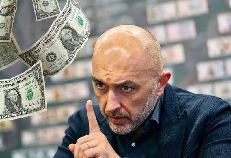 Двойные стандарты в декларации главы НБУ, или Как Андрей Пышный, отвечающий за стабильность национальной валюты Украины, отдает предпочтение доллару
