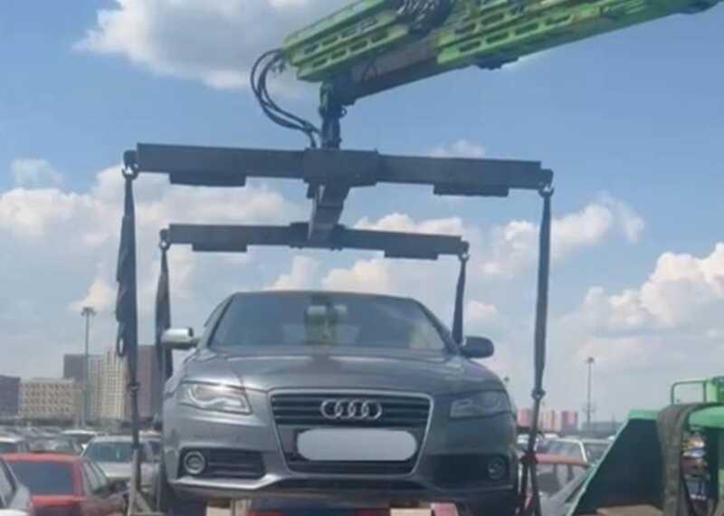 В России начали изымать автомобили за долг по алиментам