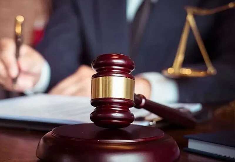 Омский суд приговорил мужчину за комментарий против «Единой России»