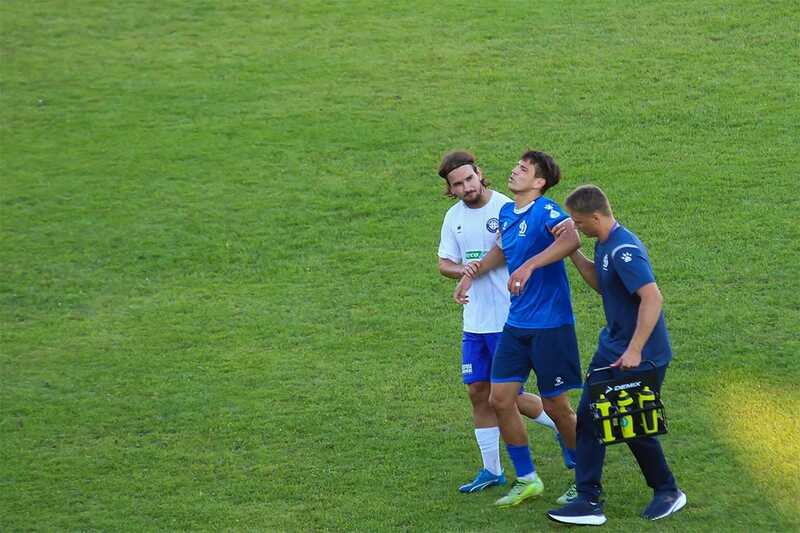 Спортсмен Кирилл Могель забил гол и получил травму, празднуя успех