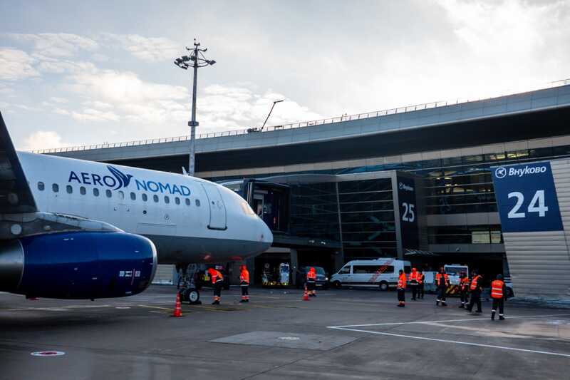 Airbus A320 авиакомпании Aero Nomad совершил вынужденную посадку во Внуково