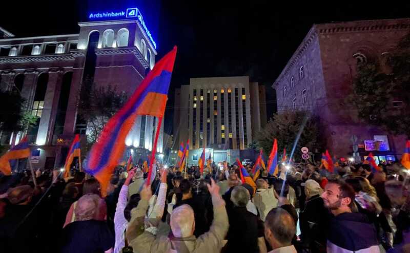 В Армении протестующие выразили несогласие с присутствием российских военных