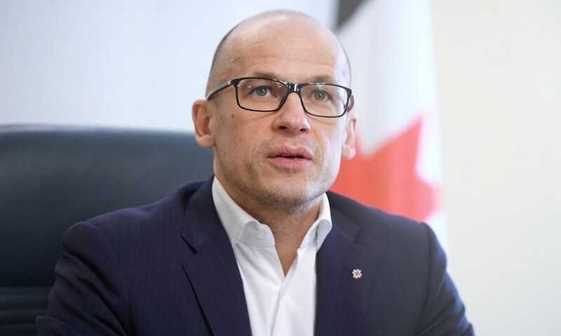Губернатор Удмуртии Александр Бречалов защищает МАХ, обвиняя критиков в скрытности